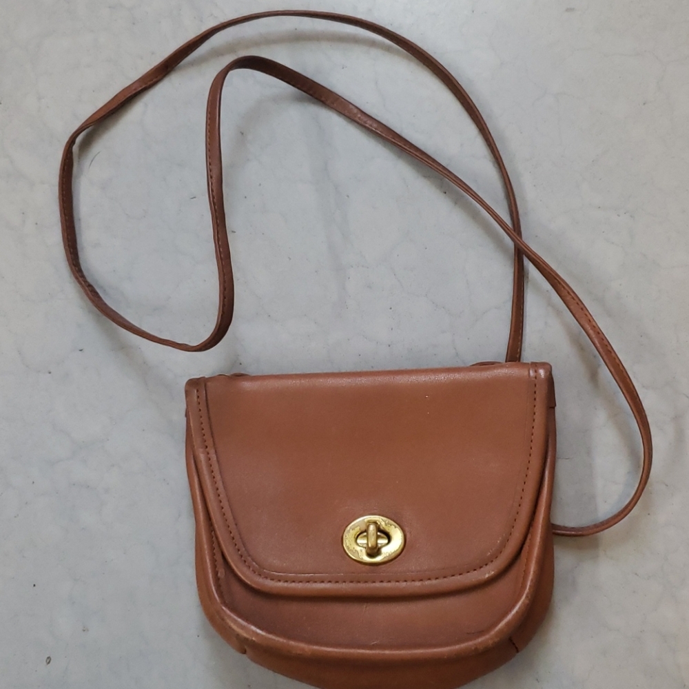 Crossbody Coach leather purse